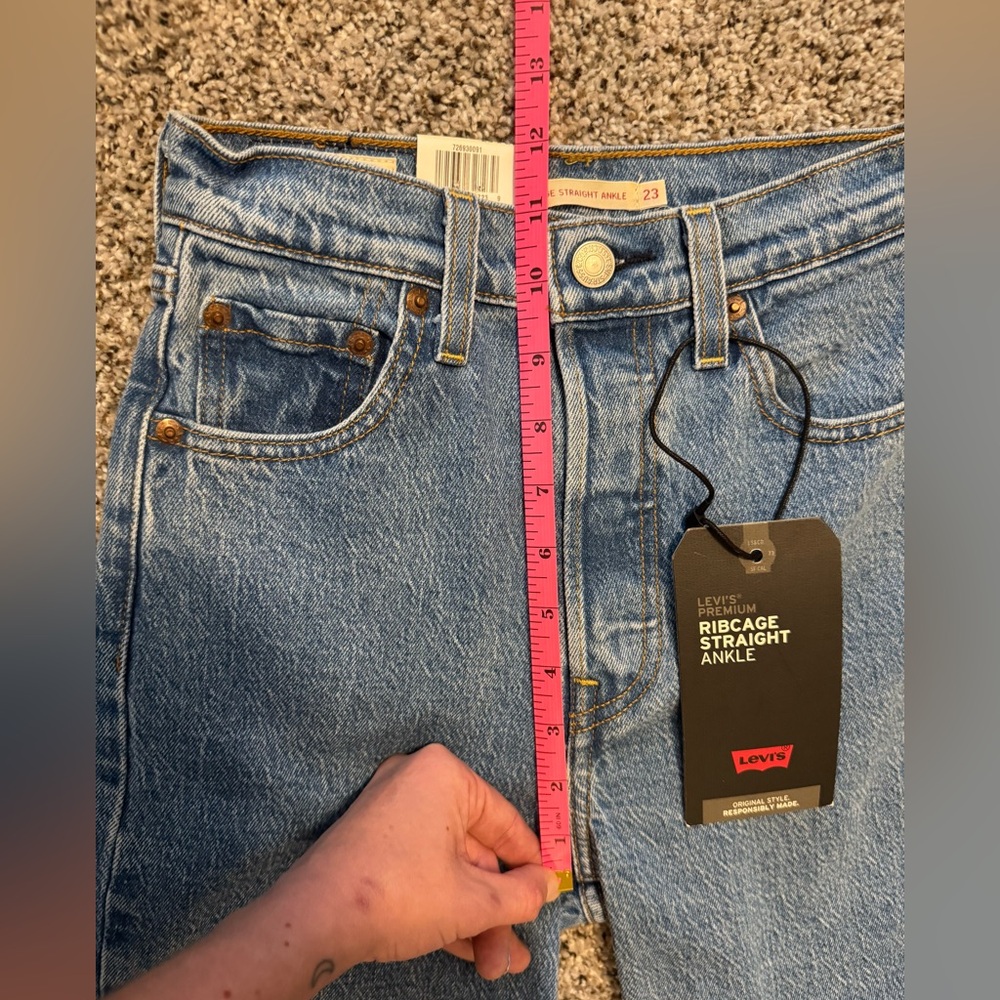 NWT Levi's Ribcage Straight Ankle Jeans - Picture 8 of 11